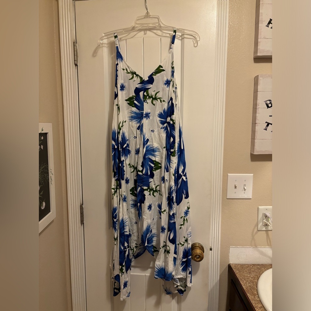 Floral Blue and White Women's Dress